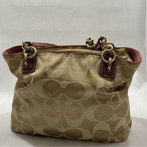 Coach Op Art Signature Toto handbags 👜